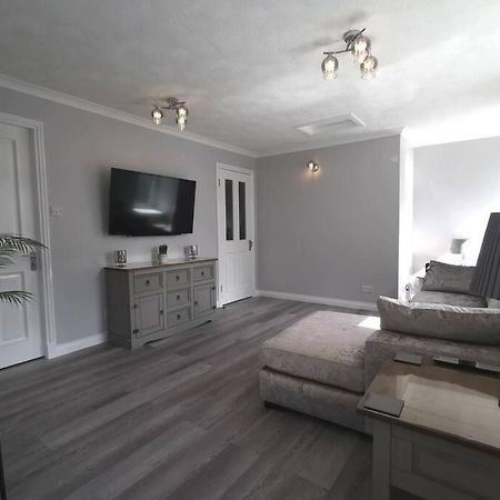 B'Dazzled Flat, Castletown Apartman Thurso Kültér fotó