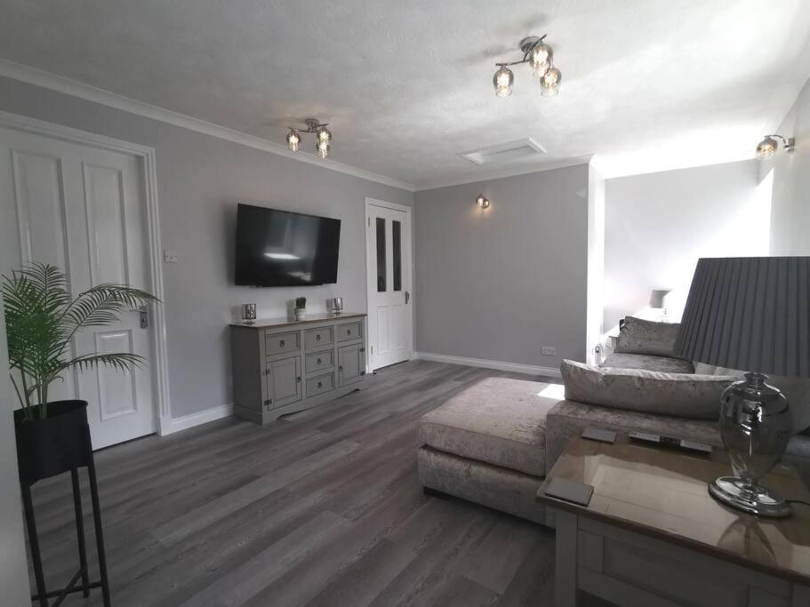 B'Dazzled Flat, Castletown Apartman Thurso Kültér fotó