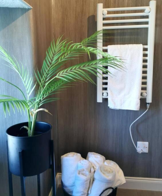 B'Dazzled Flat, Castletown Apartman Thurso Kültér fotó